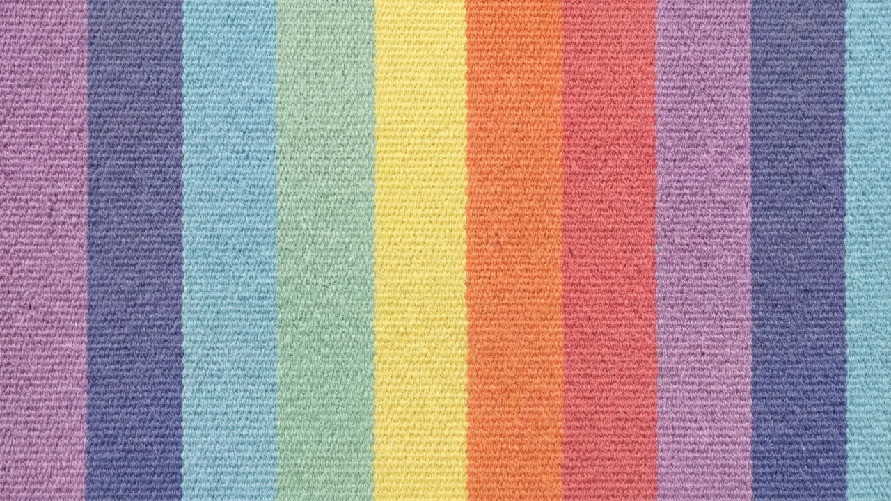 ストライプ柄（パステルレインボー） デスクトップPC壁紙、背景画像